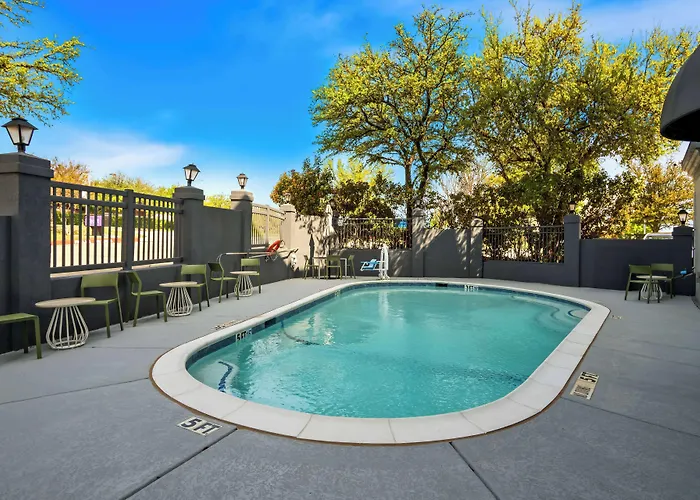 Spark By Hilton Grapevine Dfw North