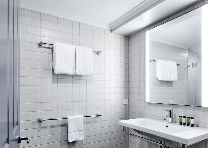 Brassey Hotel