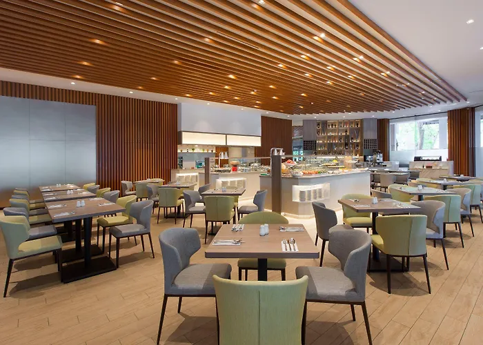 Four Points By Sheraton Singapore, Riverview