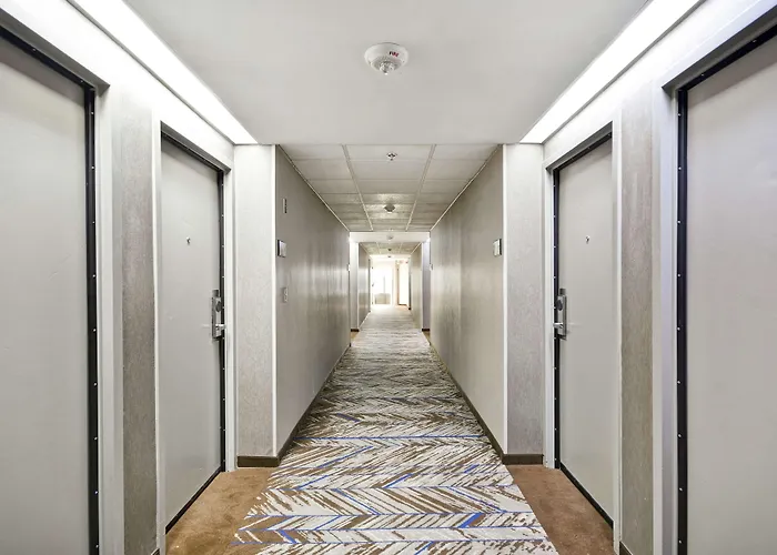 Hampton Inn Detroit Madison Heights South Troy