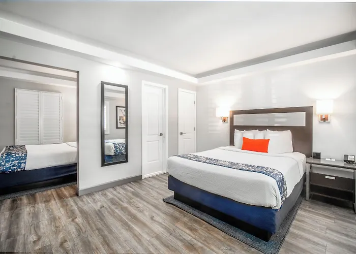 Inn At 50 Long Beach Convention Center