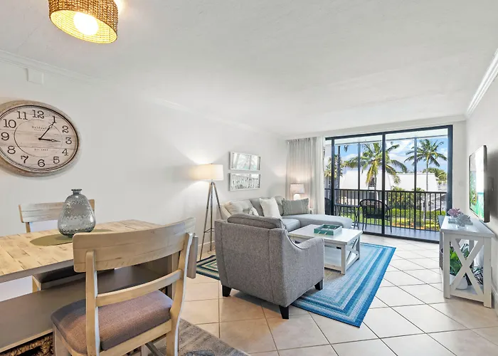 Sundial Beach Resort & Spa