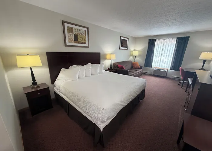 Travelodge By Wyndham Ishpeming/Marquette