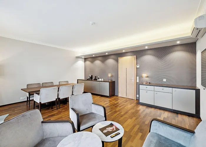 Glandon Rooms Elite