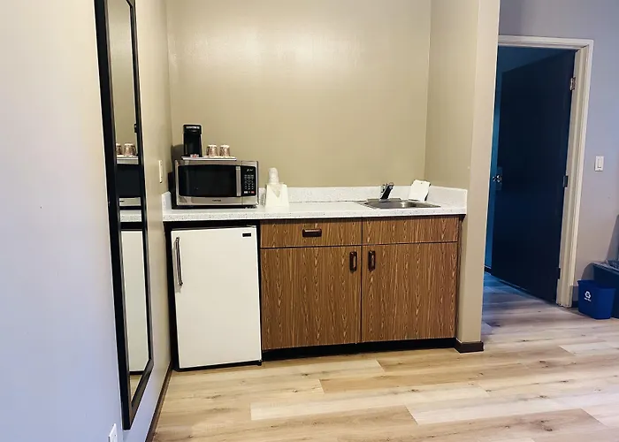 Days Inn By Wyndham Seatac Airport