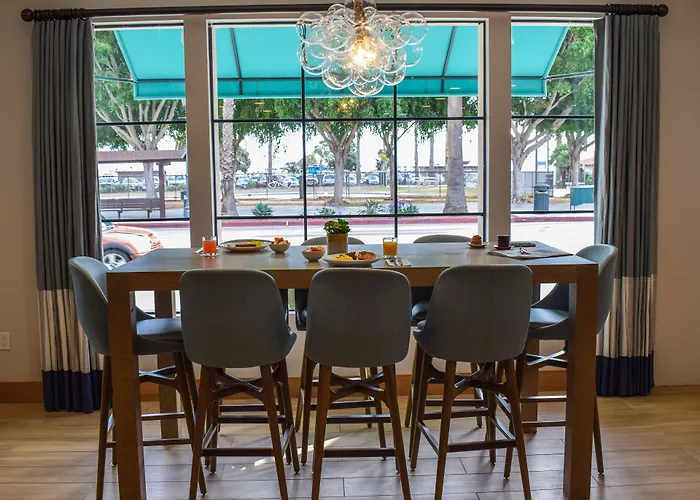 Beachside Inn