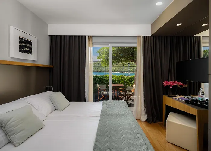 Boutique Hotel Adoral