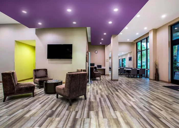 La Quinta By Wyndham Pomona