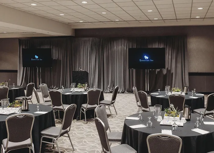 Somerset Inn, Worldhotels Distinctive