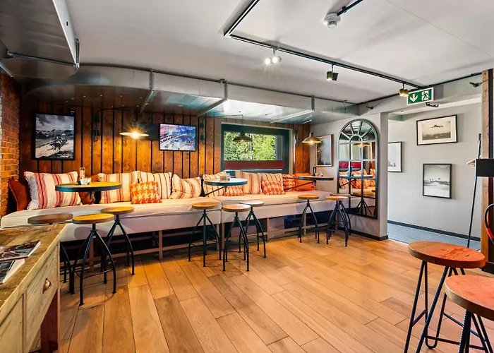 Alaia Lodge