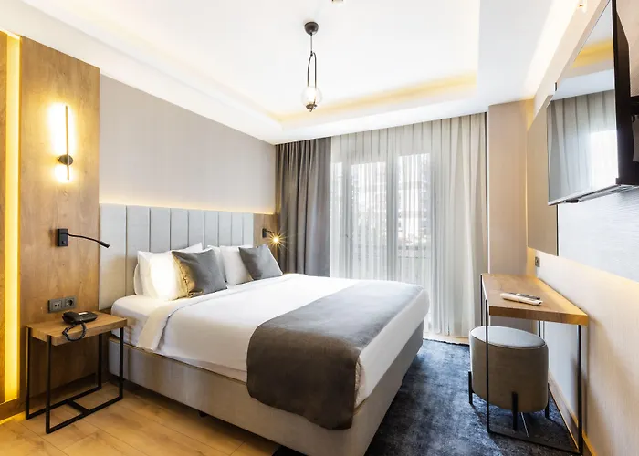 Nehir Otel