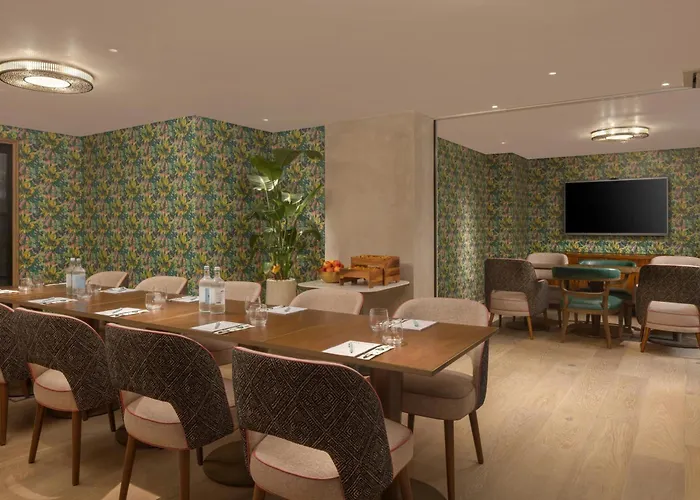 Hyde&Seek, London Hyde Park, a Tribute Portfolio Hotel