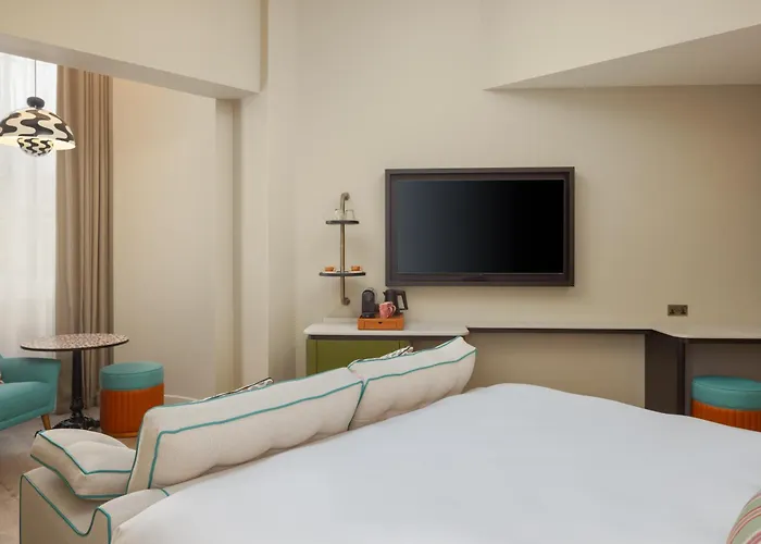Hyde&Seek, London Hyde Park, a Tribute Portfolio Hotel