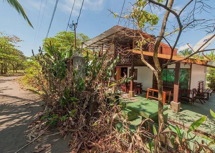 Cabinas Balcon Del Mar Tortuguero