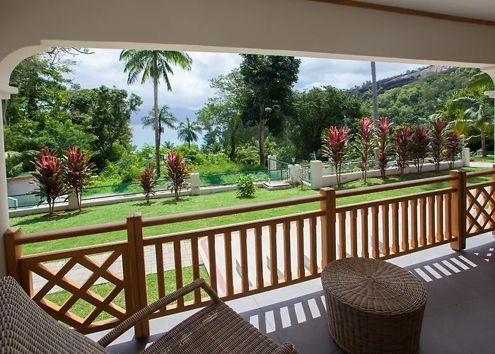 Anse Soleil Beachcomber Hotel&Self Catering