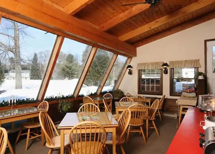 Old Field House Hotel North Conway