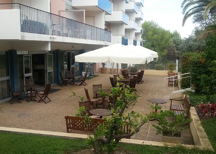 Inter-Hotel Les Agapanthes De L'Esterel Cannes