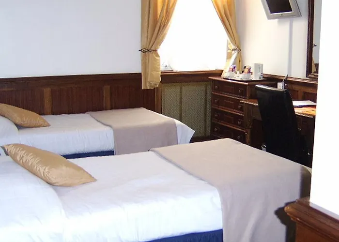 Comfort Hotel Enfield