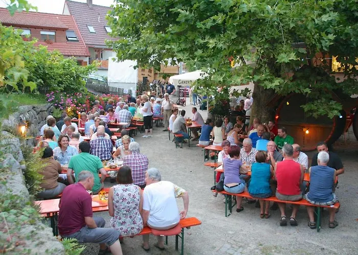 Gasthof und Pension zum Kreuz