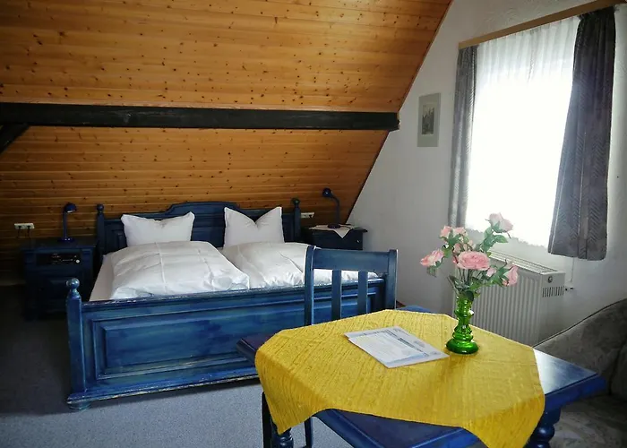 Hotel-Gasthof-Destille-Eisenbahn