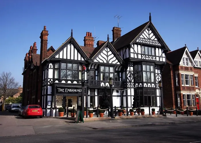 Embankment Hotel Bedford