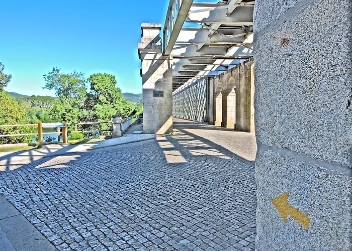 Cruceiro Do Monte