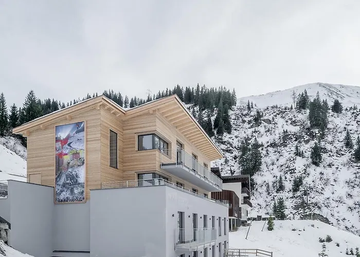 Mondschein Hotel&Chalet Ski-In Ski-Out Luxus am Arlberg