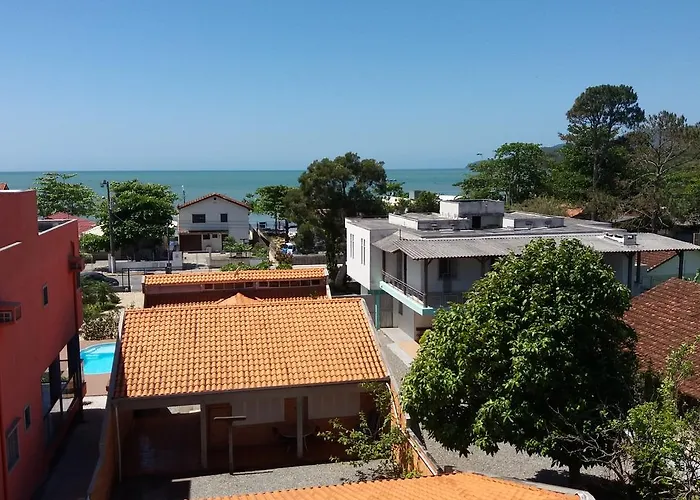 Pereque Praia Hotel