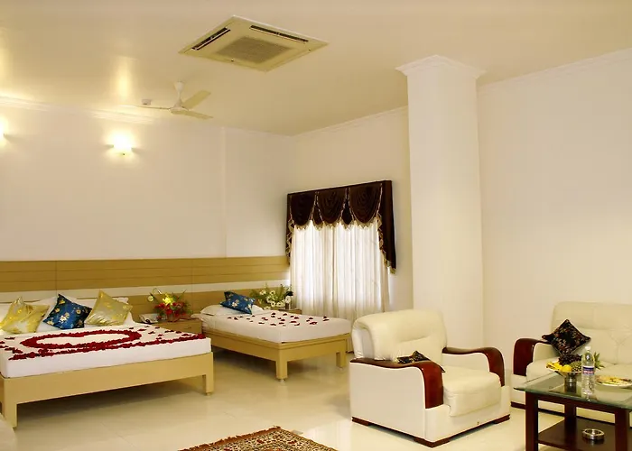 Hotel Dsf Grand Plaza