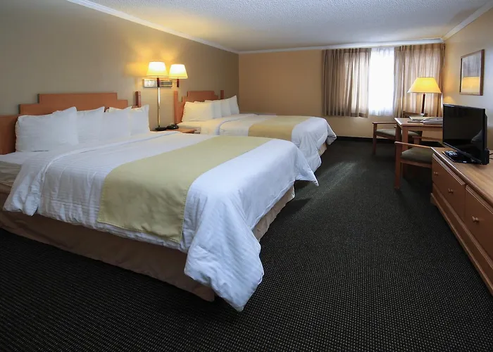 Yellowstone Pioneer Lodge