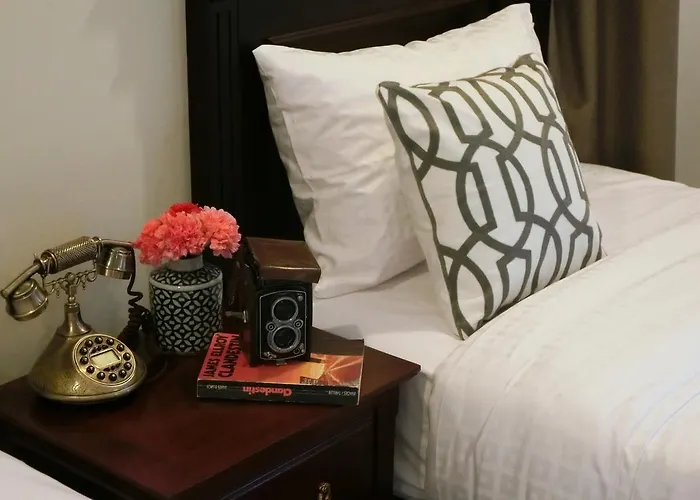 Bloom Boutique Hotel & Cafe