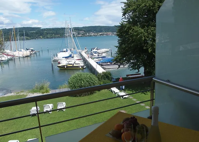 Hotel Pension Cafe Hasler