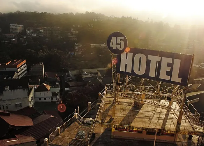 Hotel 45 Extension