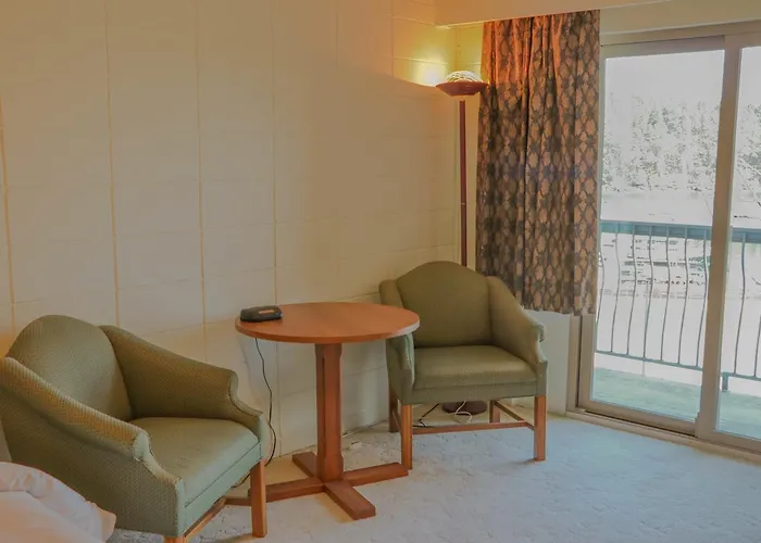 The Waterfront Suites And Marina