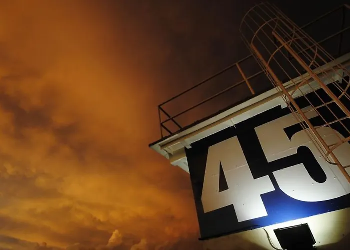 Hotel 45