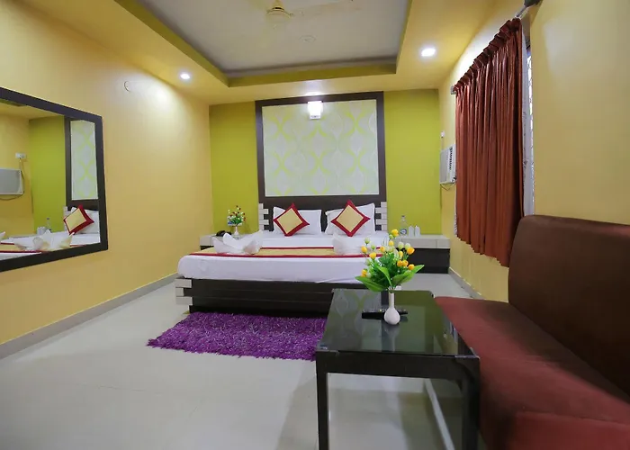 Hotel Pushpak