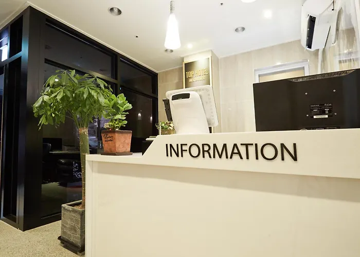Top Hotel & Residence