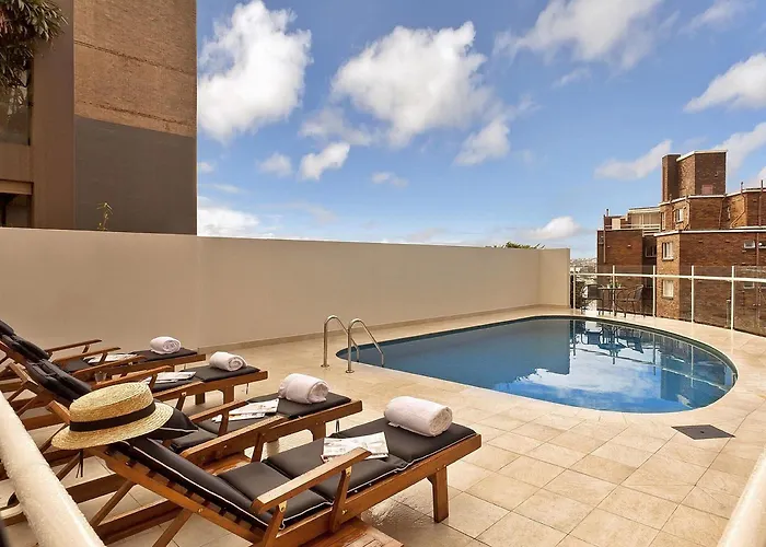 Macleay Hotel