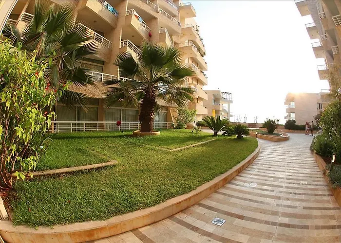 Castel Mare Beach Hotel&Resort