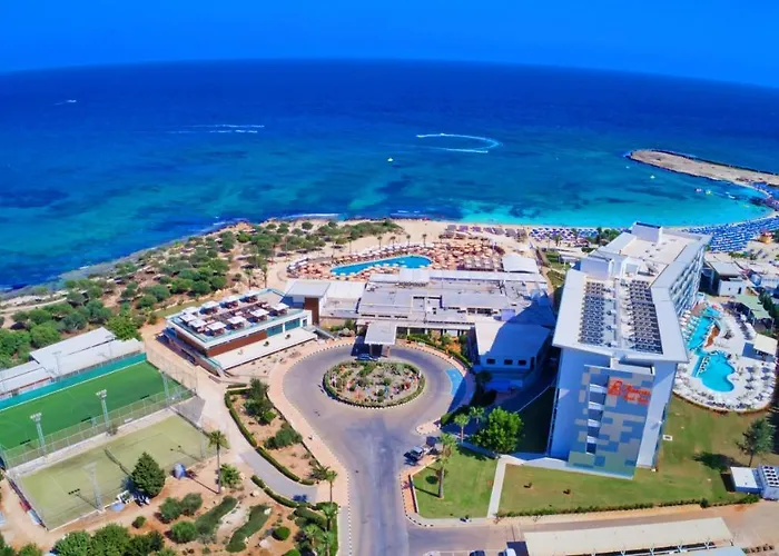 Asterias Beach Hotel