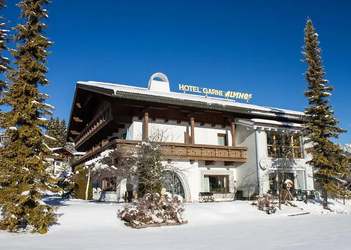 Hotel Garni Almhof Seefeld in Tirol