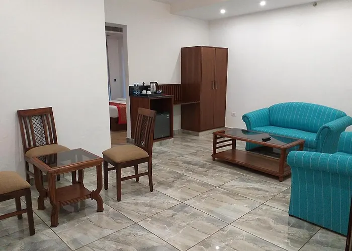 Grand Hotel Nawanshahr