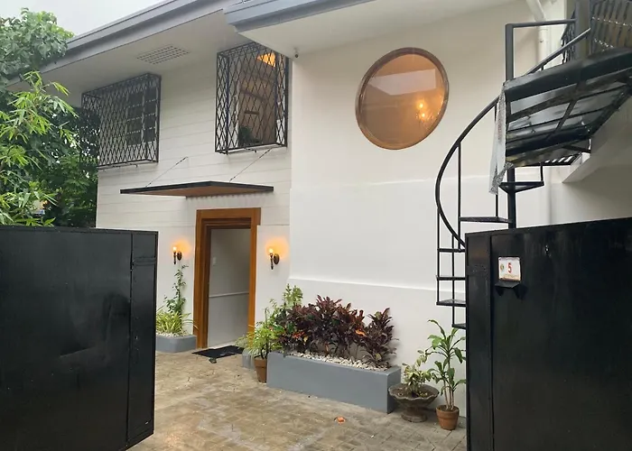 Courtyard Hotel
