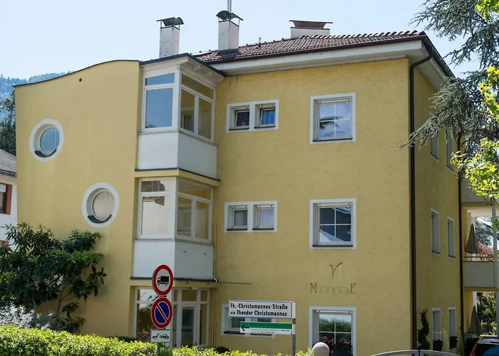 Apartments Villa Majense