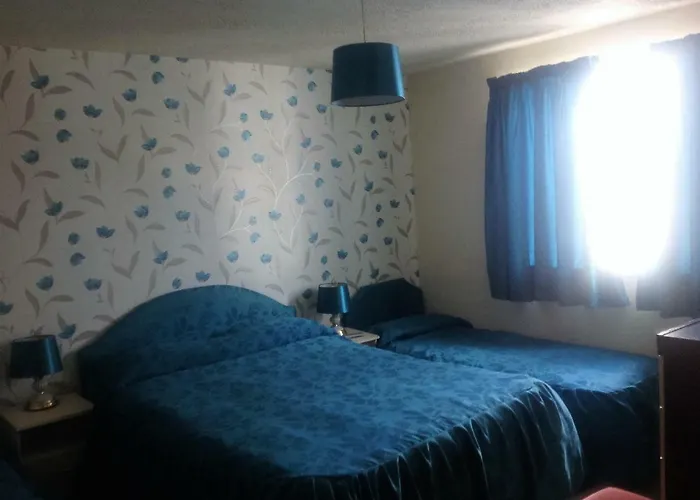 Oakleigh Hotel Blackpool