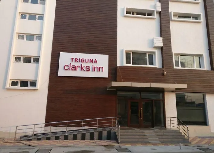Triguna Clarks Inn Kurnool