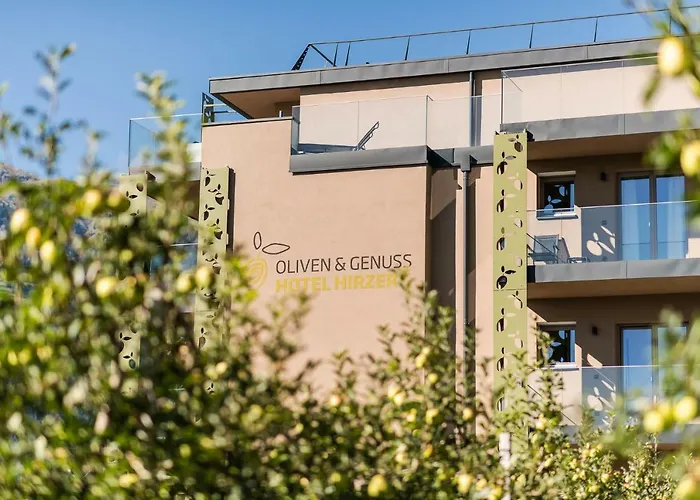 Oliven-&Genusshotel Hirzer