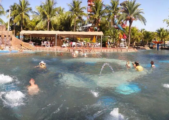 OPR - Resort em Olimpia Frente Piscina