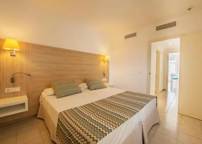 Apartamentos La Santa Maria