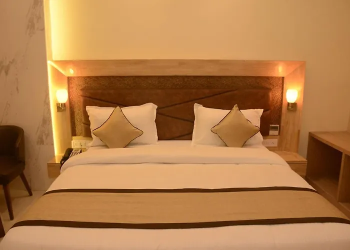 Hotel Bharat